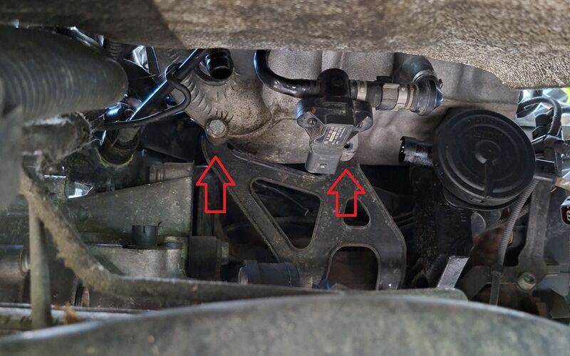 Datei:Unterer Halter FSI Ansaugbrücke.jpg